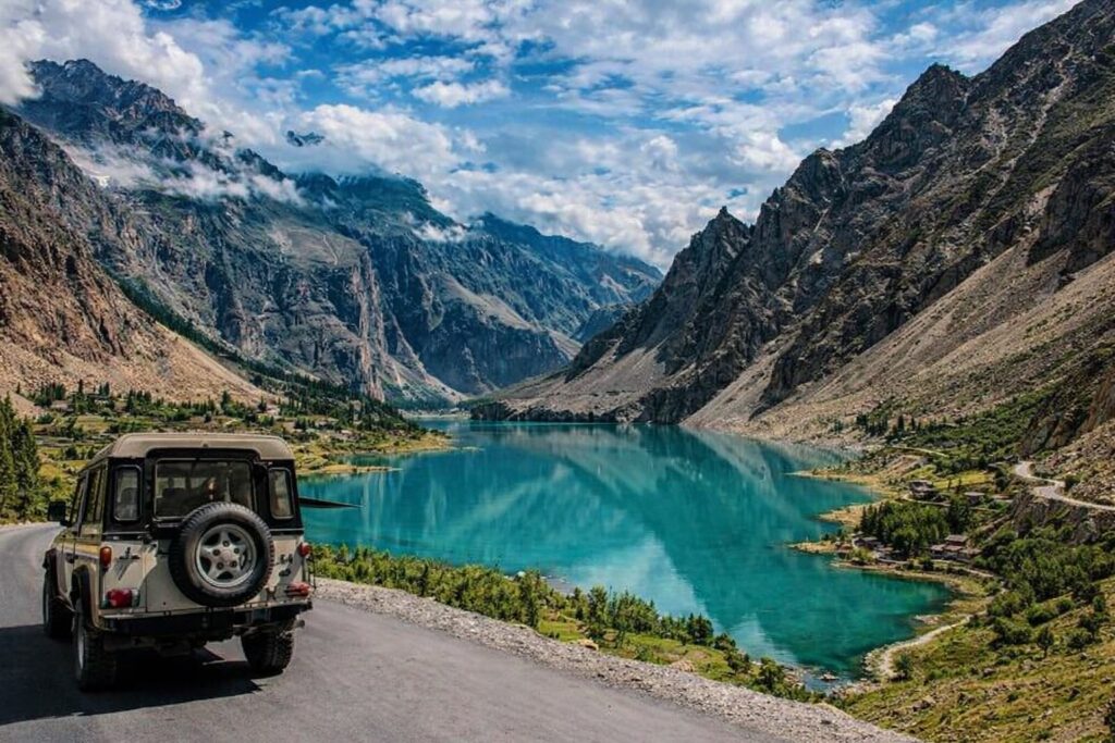 Pakistan road trips, northern Pakistan travel, scenic mountain roads, Hunza travel, Skardu road trip, Pakistan tourism, adventure travel Pakistan